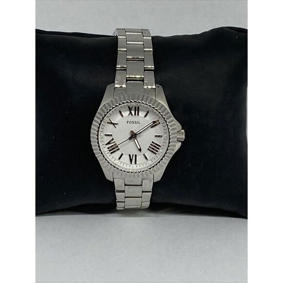 Fossil AM4608 Womens Silver Stainless Steel Analog Dial Quartz Wrist Watch XX917 - Picture 1 of 12